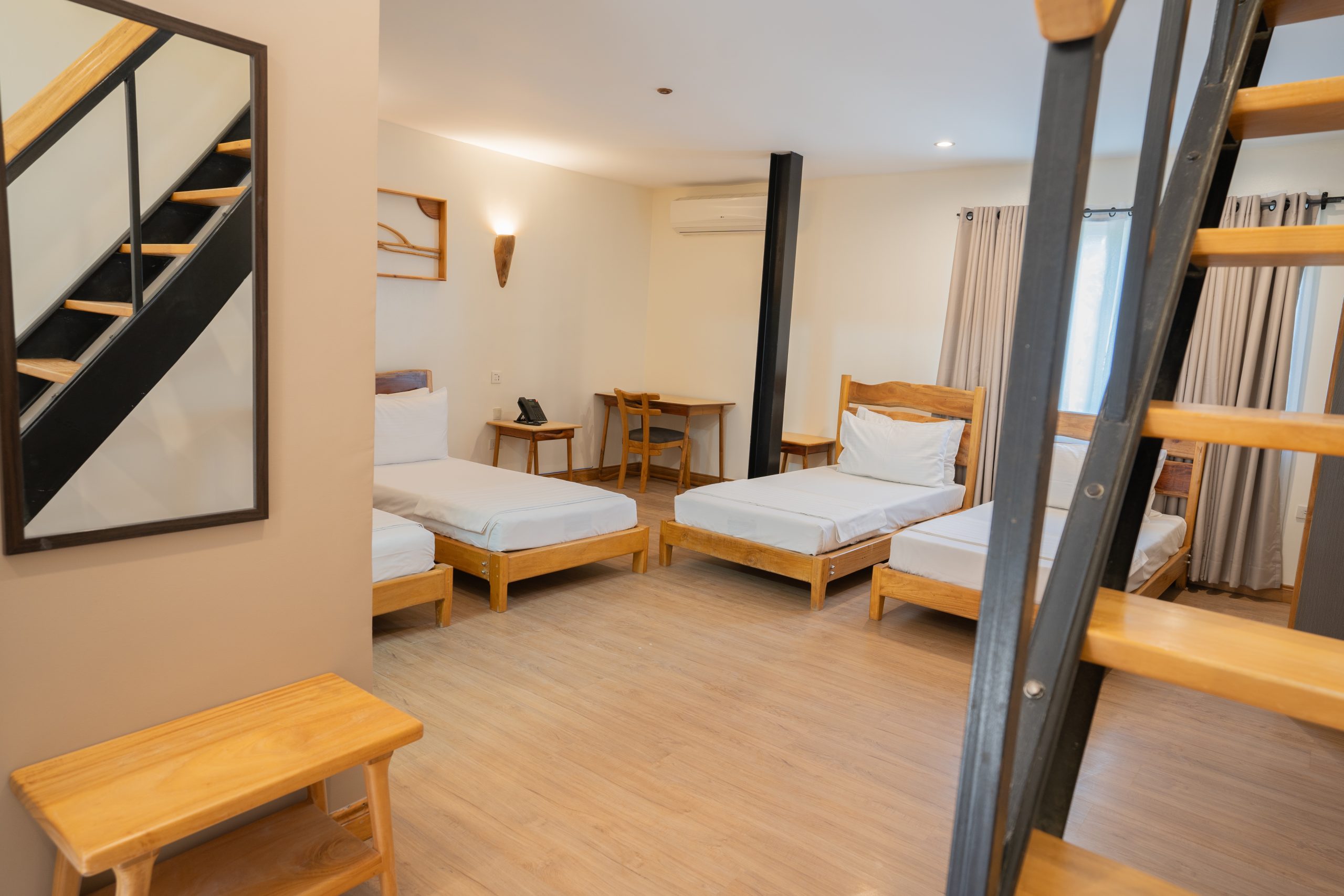 LOFT (1)